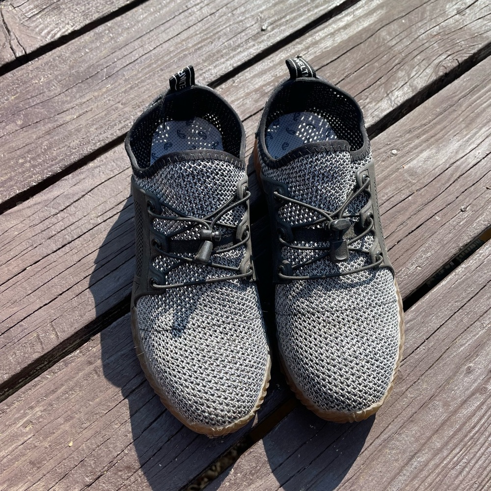 Adidas die weltmarke Ryder indestructible shoe size 10. (44 EU)